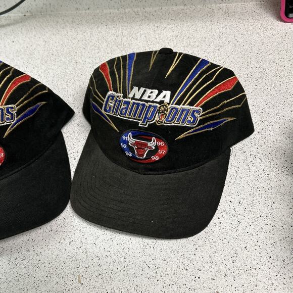 Bundle 1998 Chicago Bulls Championship Hat NBA Champions Locker Room Starter Hat - Picture 2 of 6